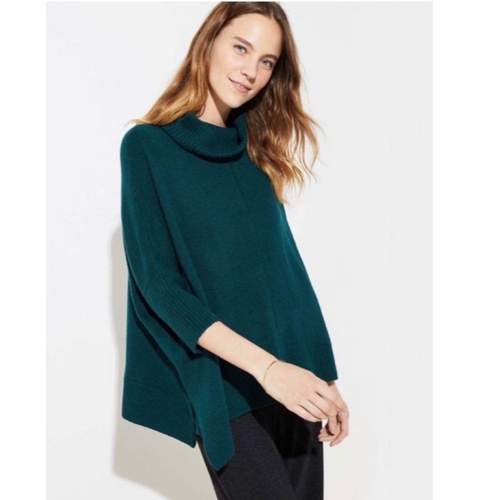 Ann Taylor LOFT Turtleneck Oversized Pullover Poncho Chunky Knit Sweater Green